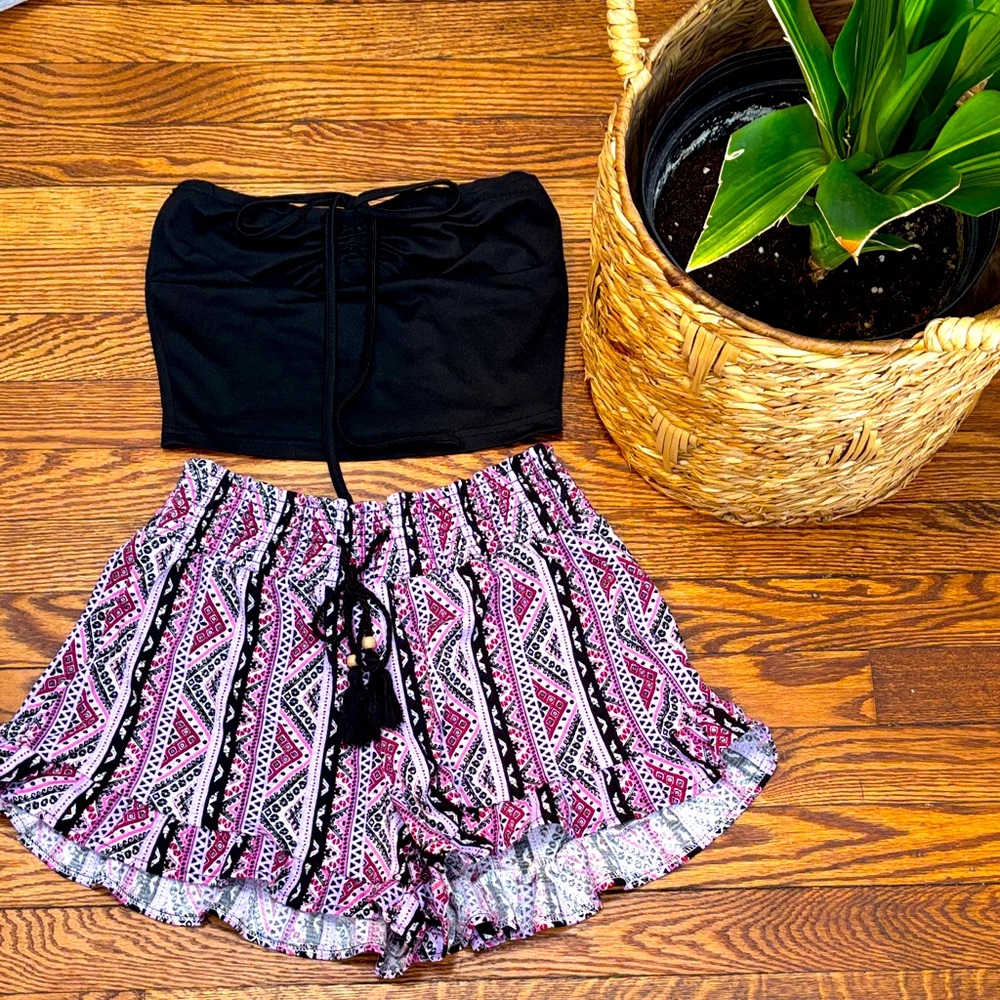 No Boundaries Ruffle Shorts & Black Tube Top